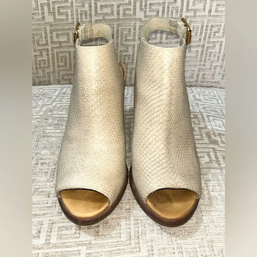 UGG Leather Peep-Toe Heels Size 8.5  Audrey Exotic Embossed Leather Cream